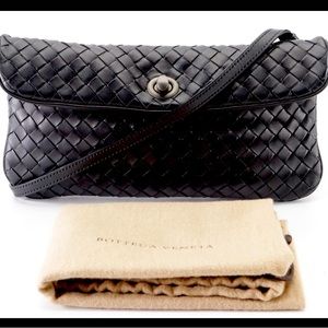 Bottega Veneta crossbody bag with dust bag. Excellent condition.